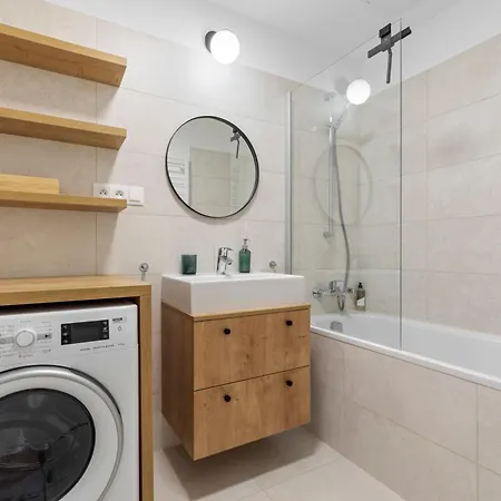 Daire Lam Discovery Ac - Balcony *